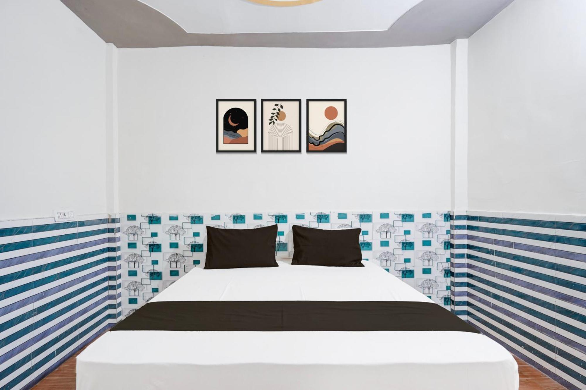 Hotel O Golden Bird نويدا المظهر الخارجي الصورة