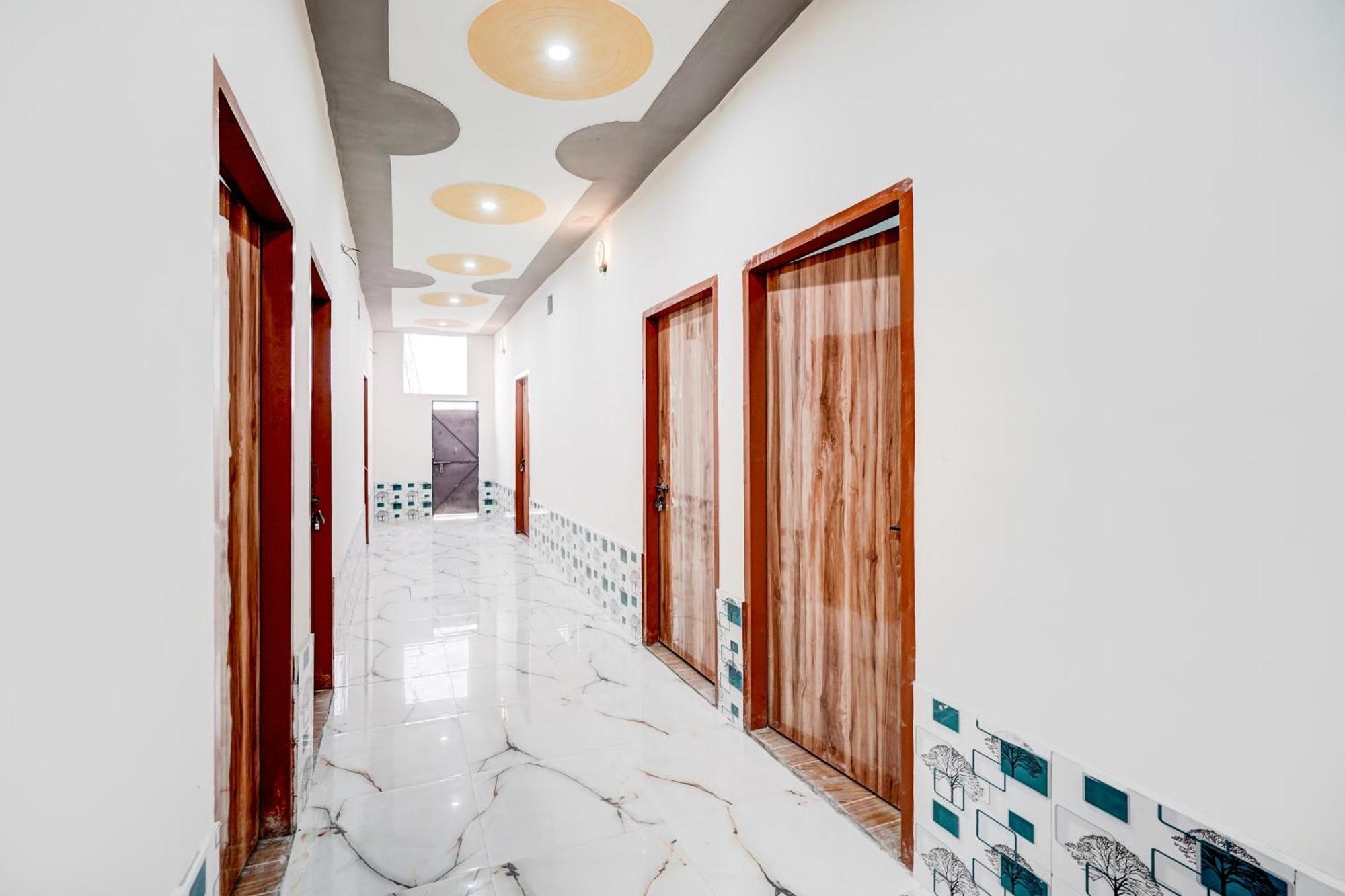 Hotel O Golden Bird نويدا المظهر الخارجي الصورة