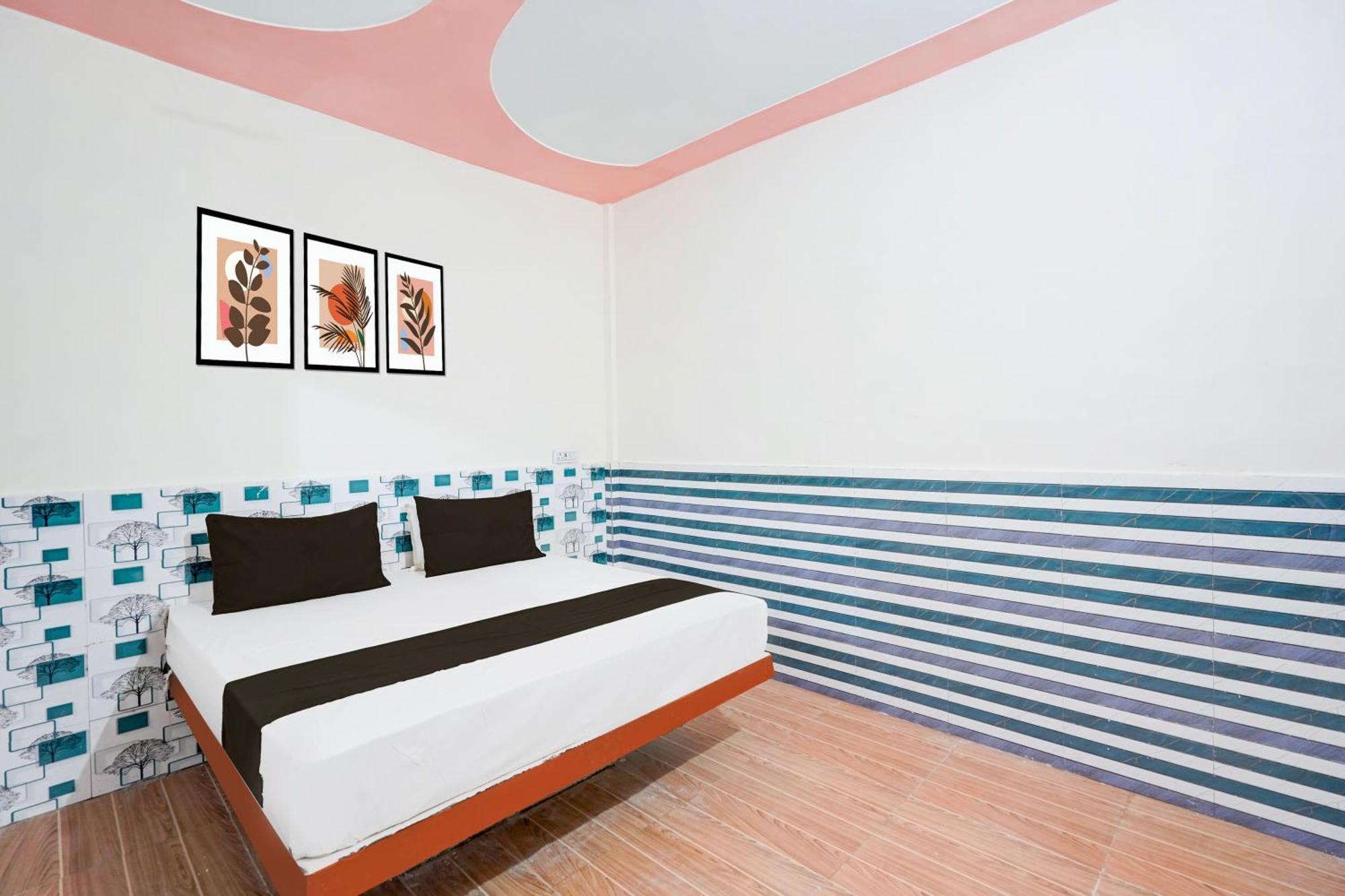 Hotel O Golden Bird نويدا المظهر الخارجي الصورة